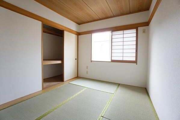 グリーンパークの物件内観写真